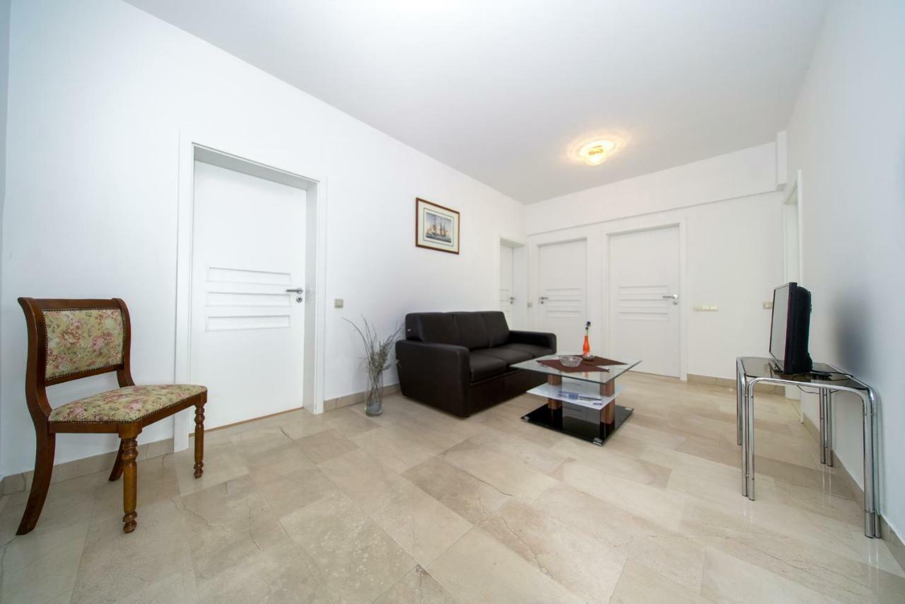 Apartments L&L Dugi Rat Εξωτερικό φωτογραφία
