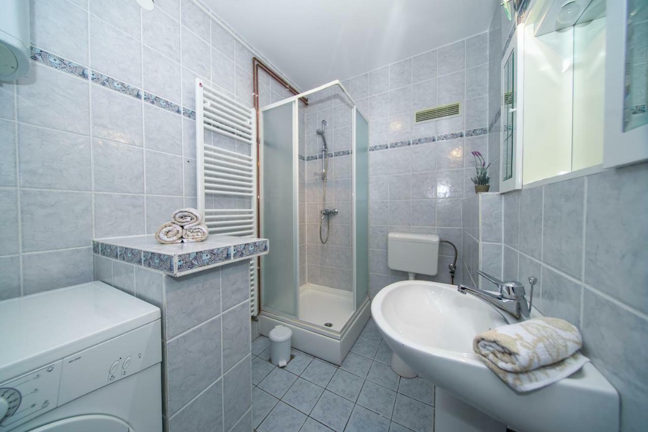 Apartments L&L Dugi Rat Εξωτερικό φωτογραφία