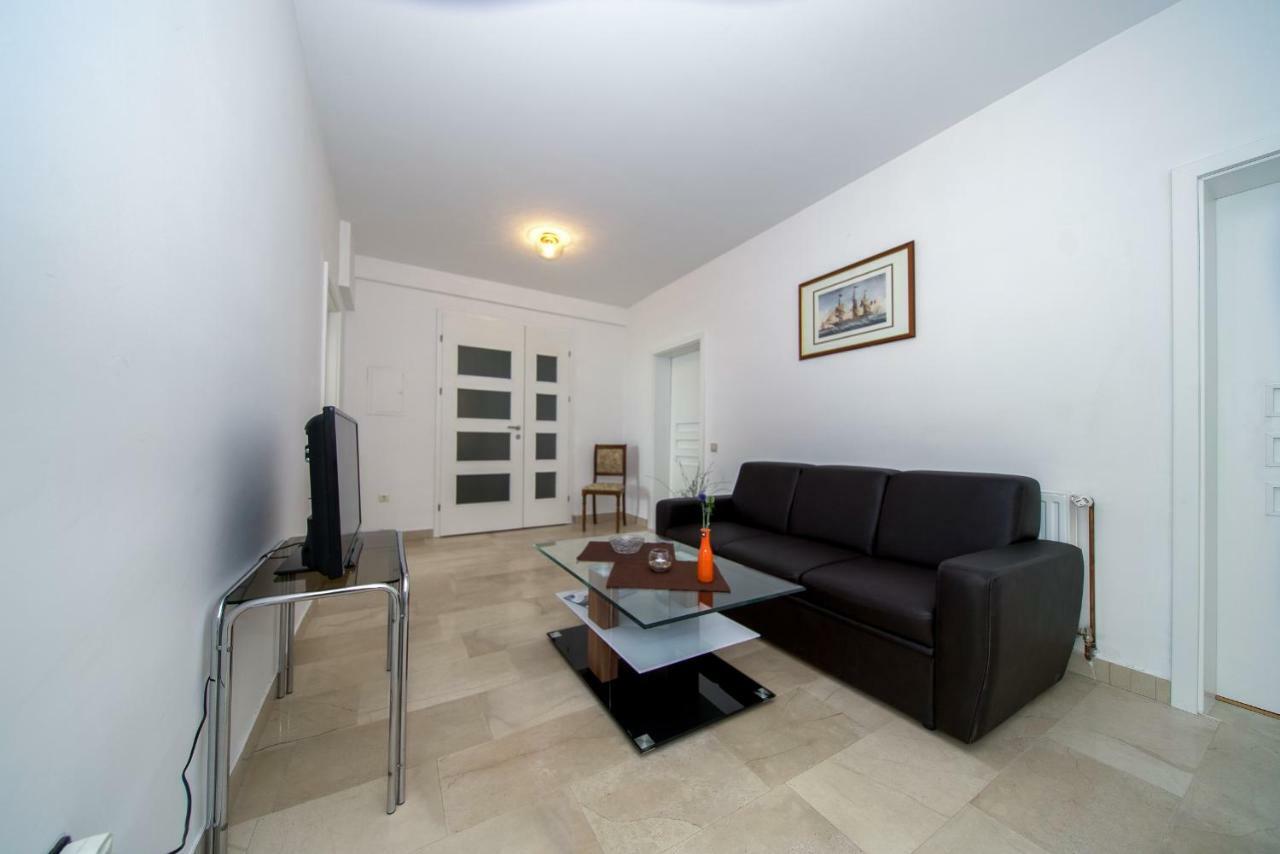 Apartments L&L Dugi Rat Εξωτερικό φωτογραφία