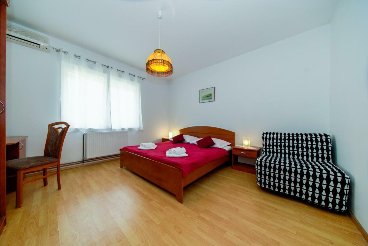 Apartments L&L Dugi Rat Εξωτερικό φωτογραφία