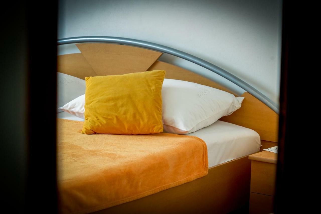 Apartments L&L Dugi Rat Εξωτερικό φωτογραφία