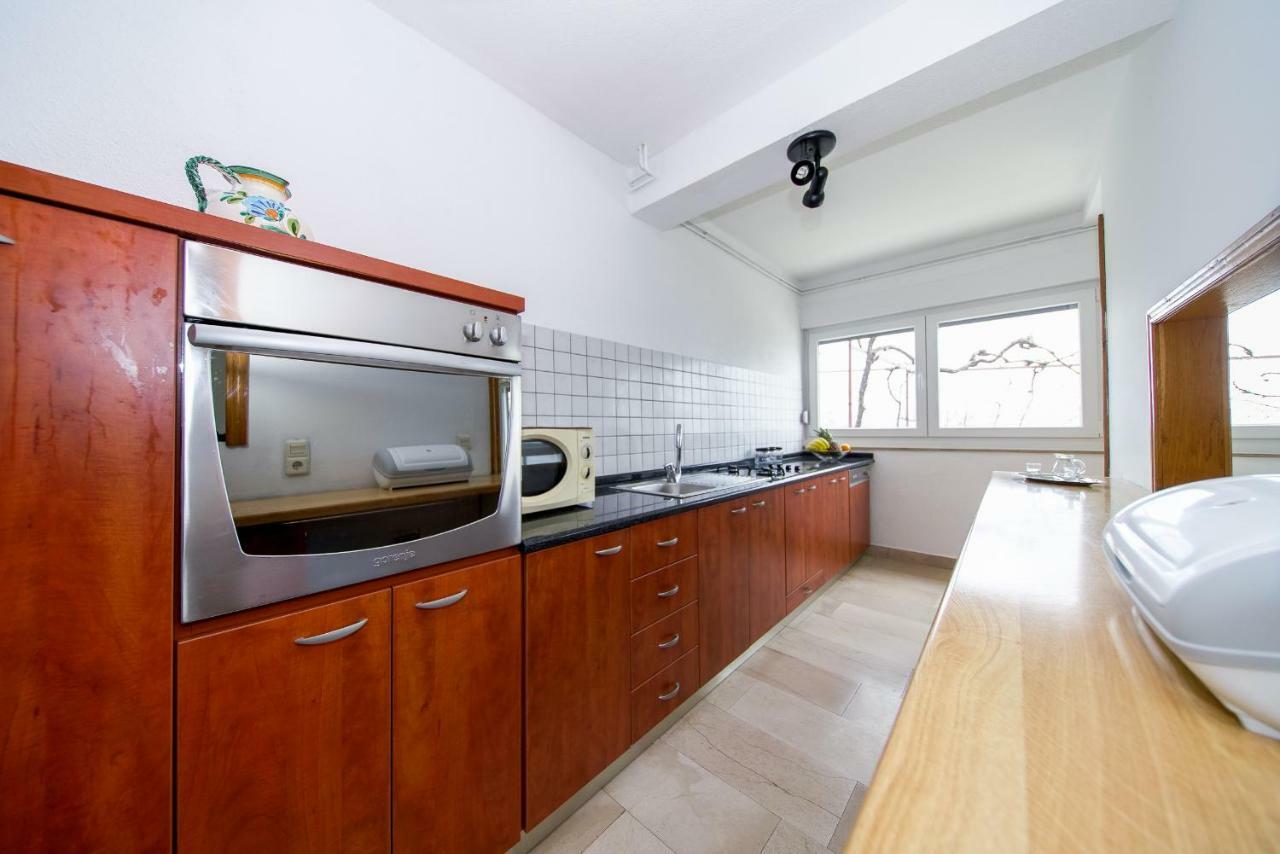 Apartments L&L Dugi Rat Εξωτερικό φωτογραφία